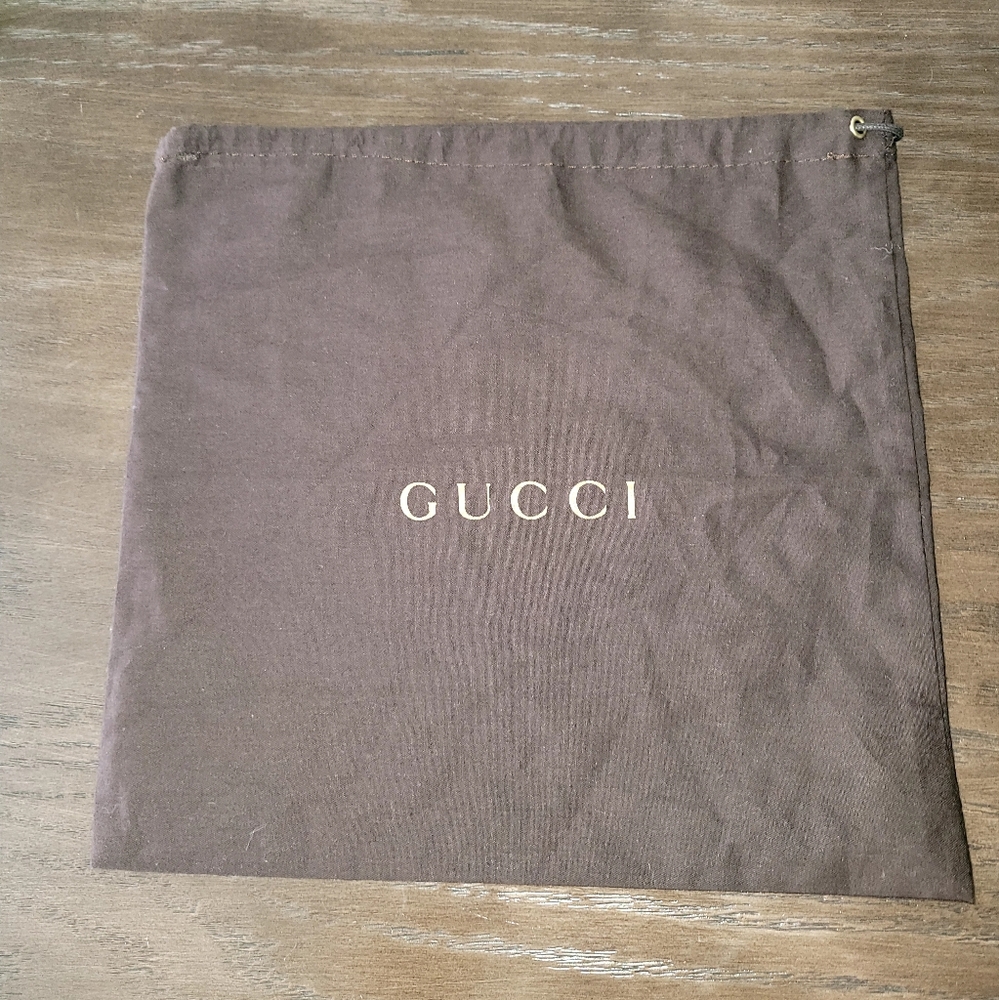 Gucci medium drawstrip dustbag